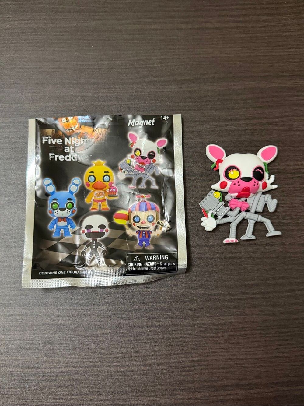 Five Nights At Freddy's Character Figural Blind Bag Magnet - Mangle